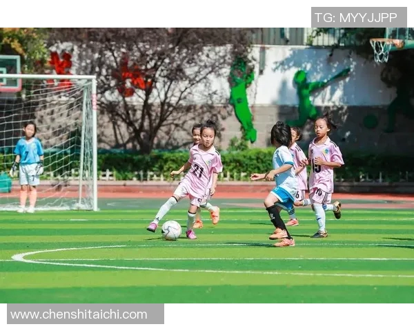 两队争锋激战足球场 谁将逆袭成就球星梦想 两队争锋激战足球场 谁将逆袭成就球星梦想