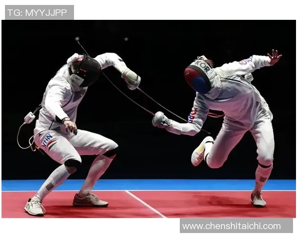 足球场上的黑色风采:盘点黑人球星的精彩瞬间与卓越贡献 足球场上的黑色风采:盘点黑人球星的精彩瞬间与卓越贡献